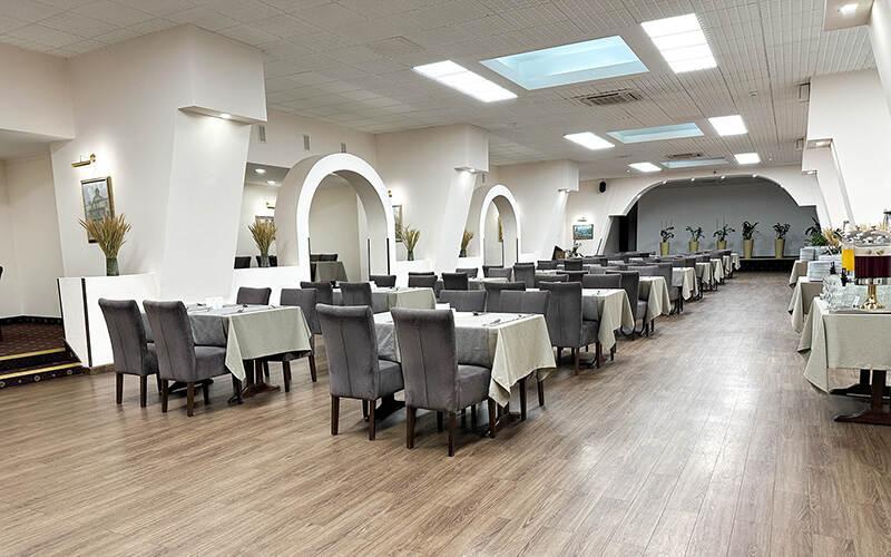 Premier Hotel Dnister Лвив Екстериор снимка