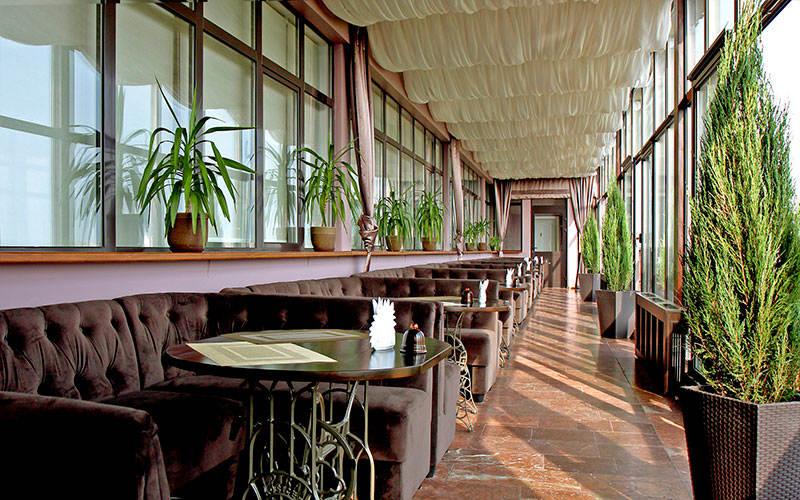 Premier Hotel Dnister Лвив Екстериор снимка