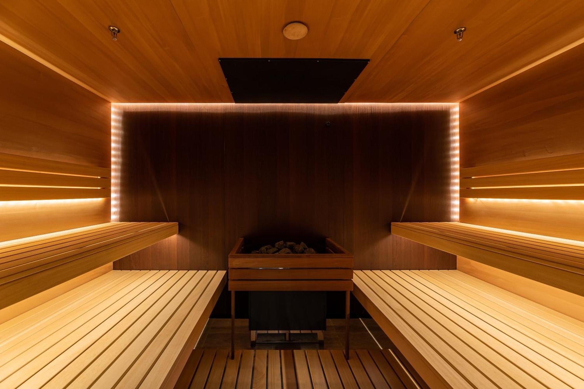 Premier Hotel Dnister Лвив Екстериор снимка