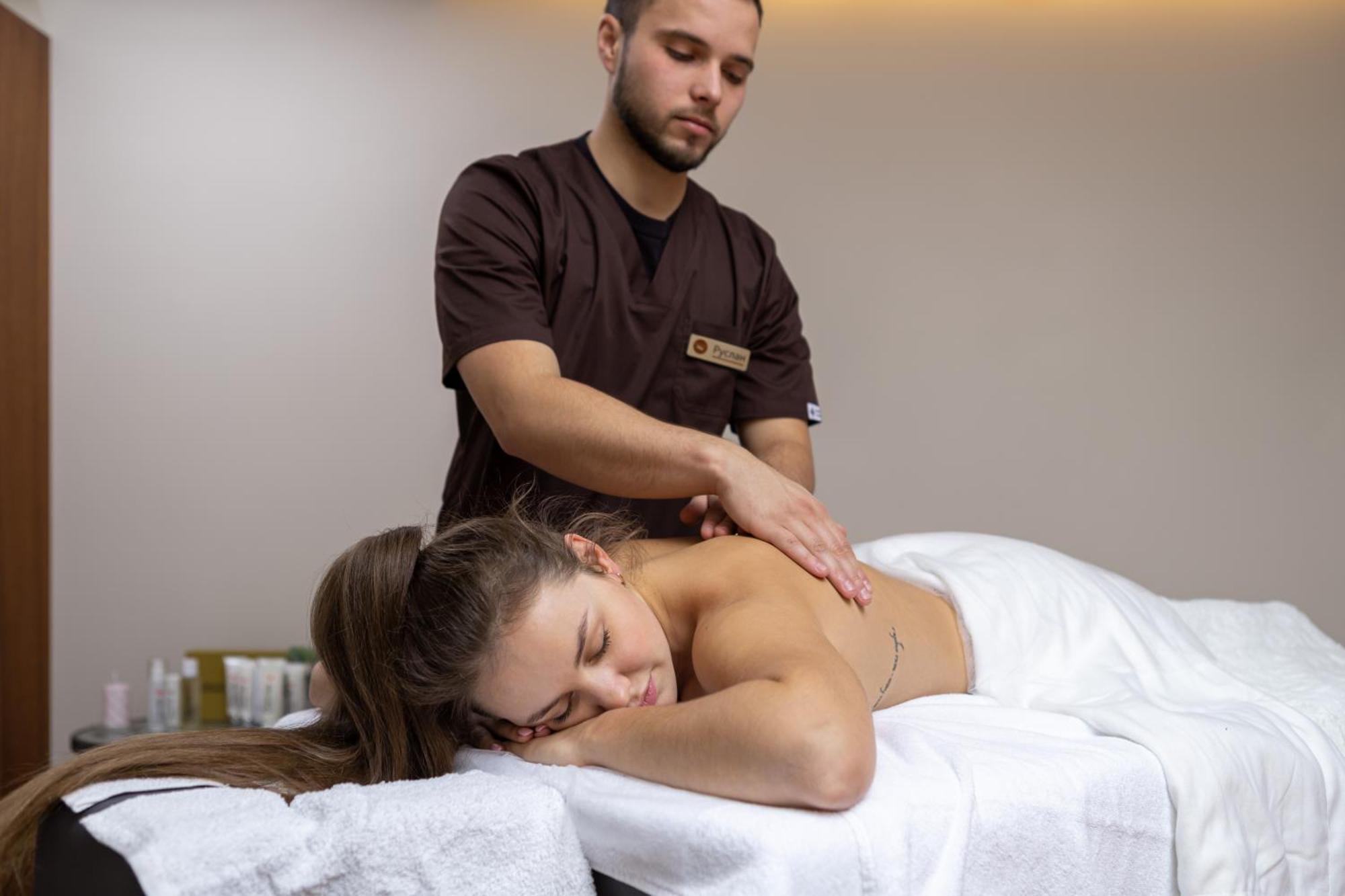 Premier Hotel Dnister Лвив Екстериор снимка