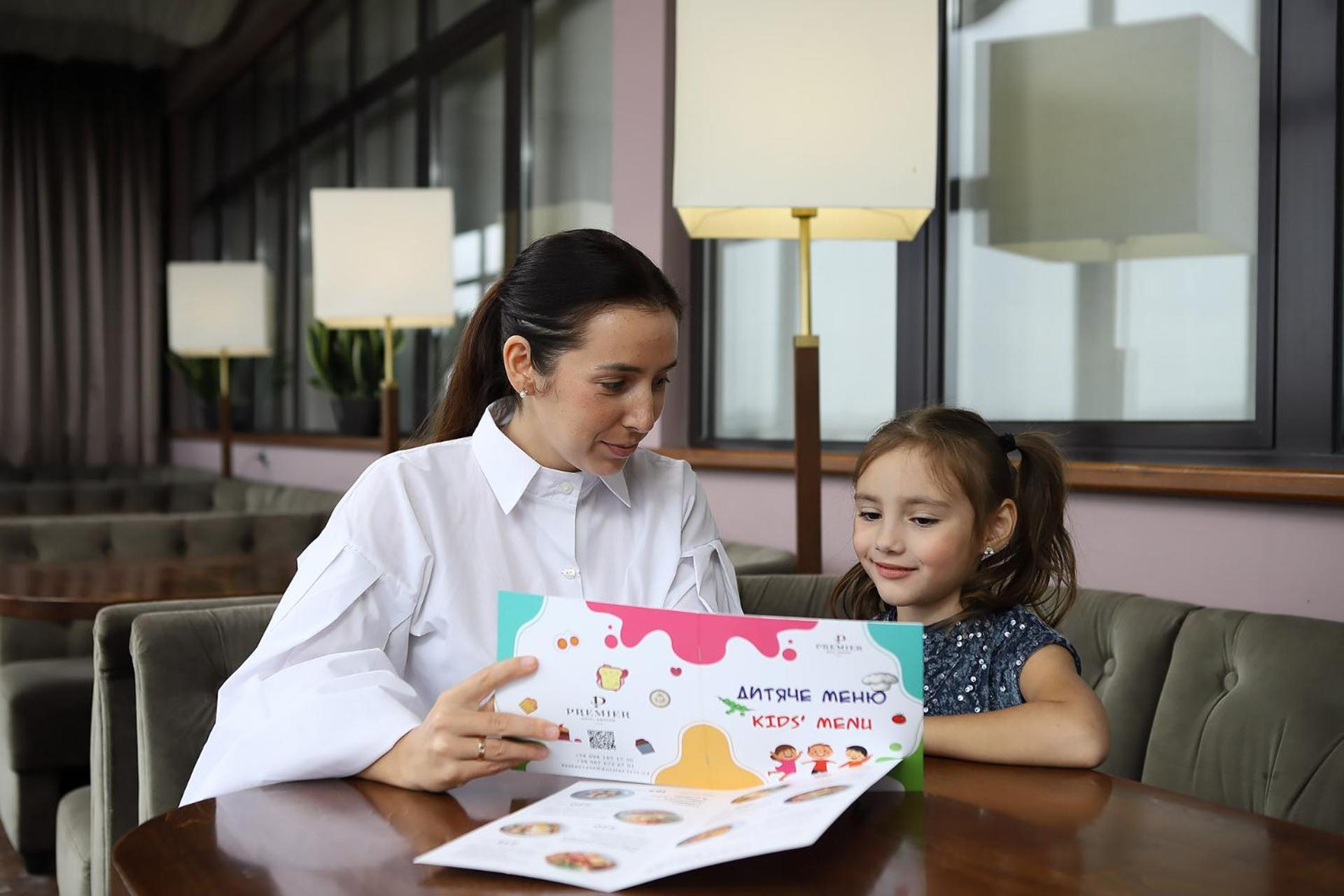 Premier Hotel Dnister Лвив Екстериор снимка